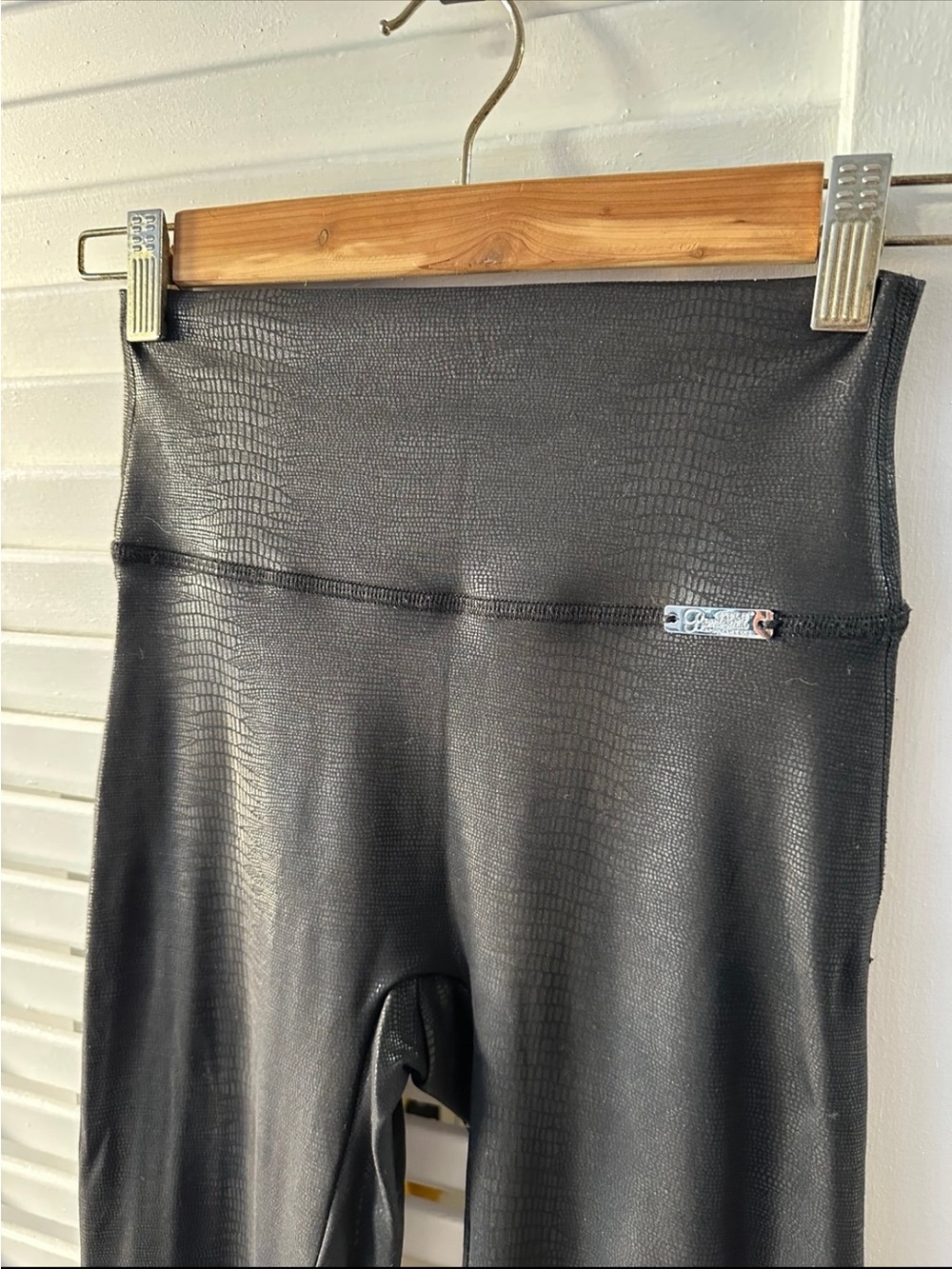 Bombshell Sportswear Snake shiny Black High-Waist Leggings - Picture 4 of 11